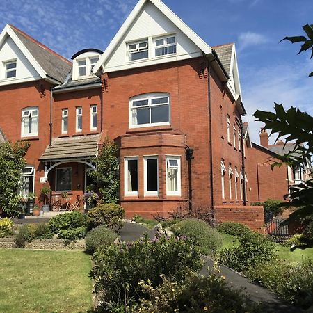Mode - The Old School House Apartamento Lytham St Annes Exterior foto