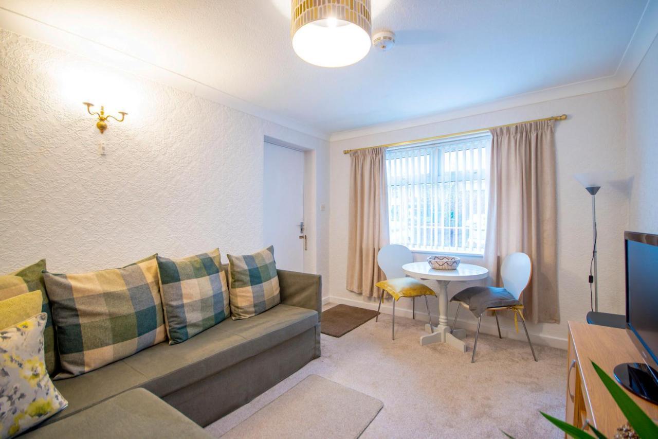 Mode - The Old School House Apartamento Lytham St Annes Exterior foto
