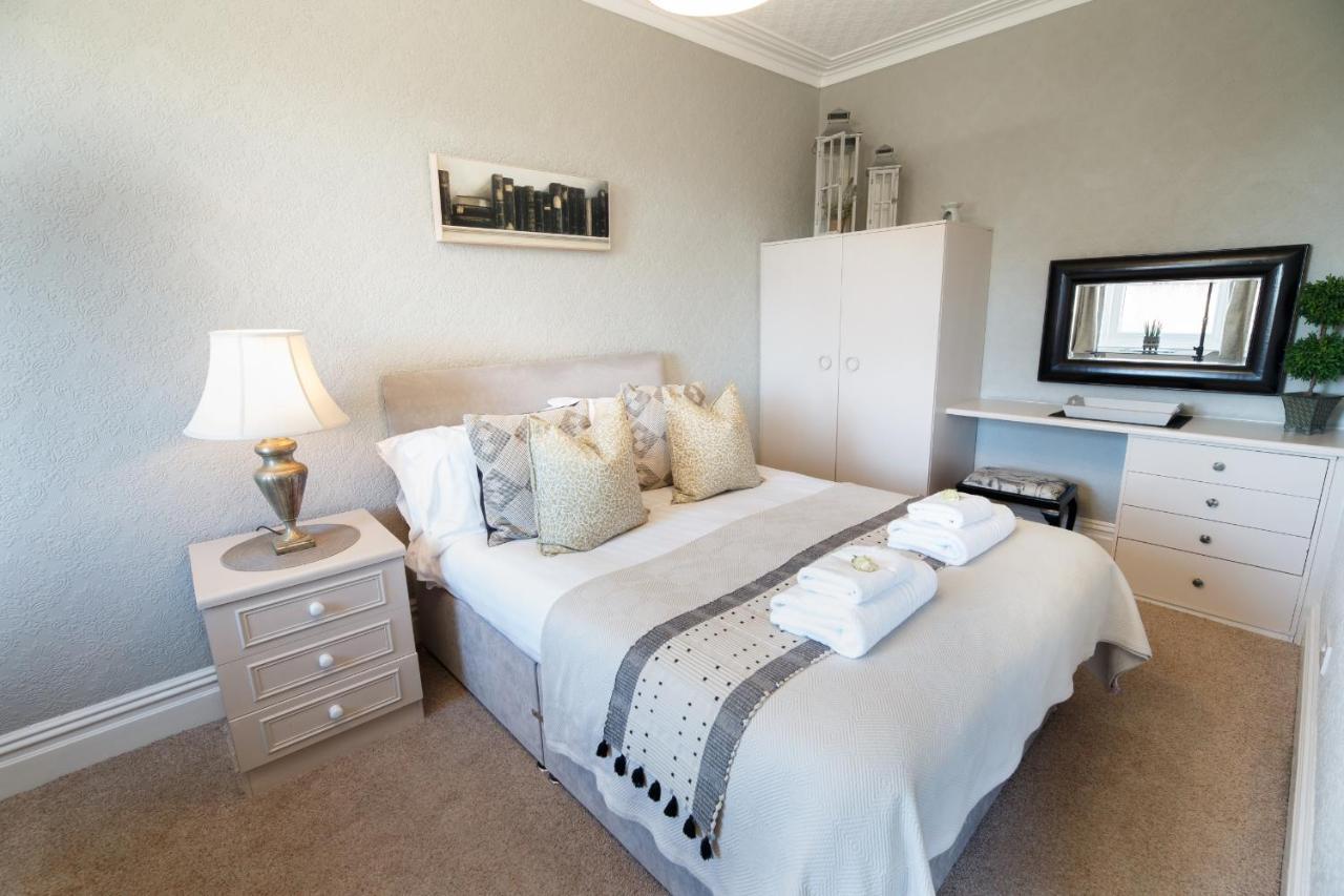 Mode - The Old School House Apartamento Lytham St Annes Exterior foto