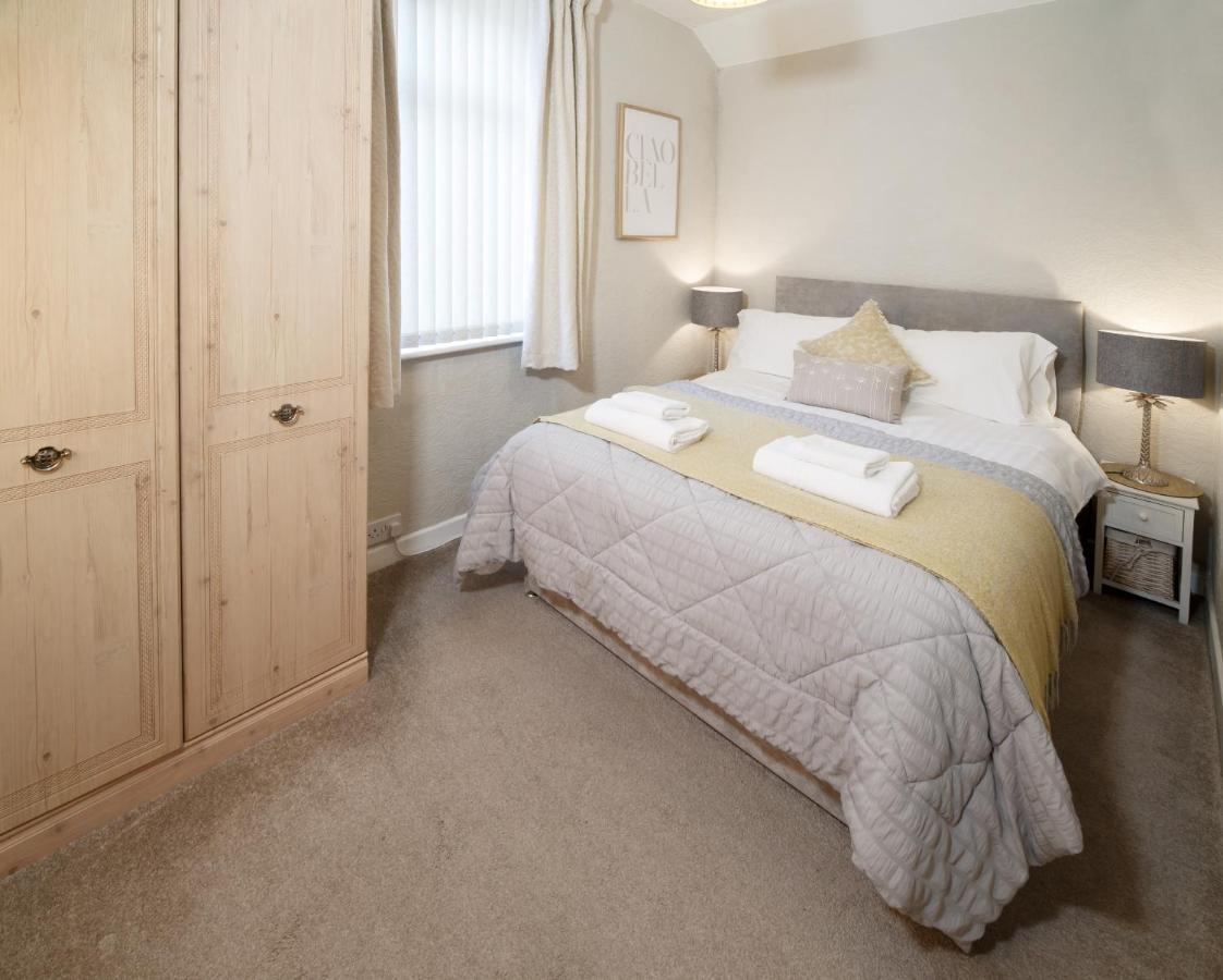 Mode - The Old School House Apartamento Lytham St Annes Exterior foto