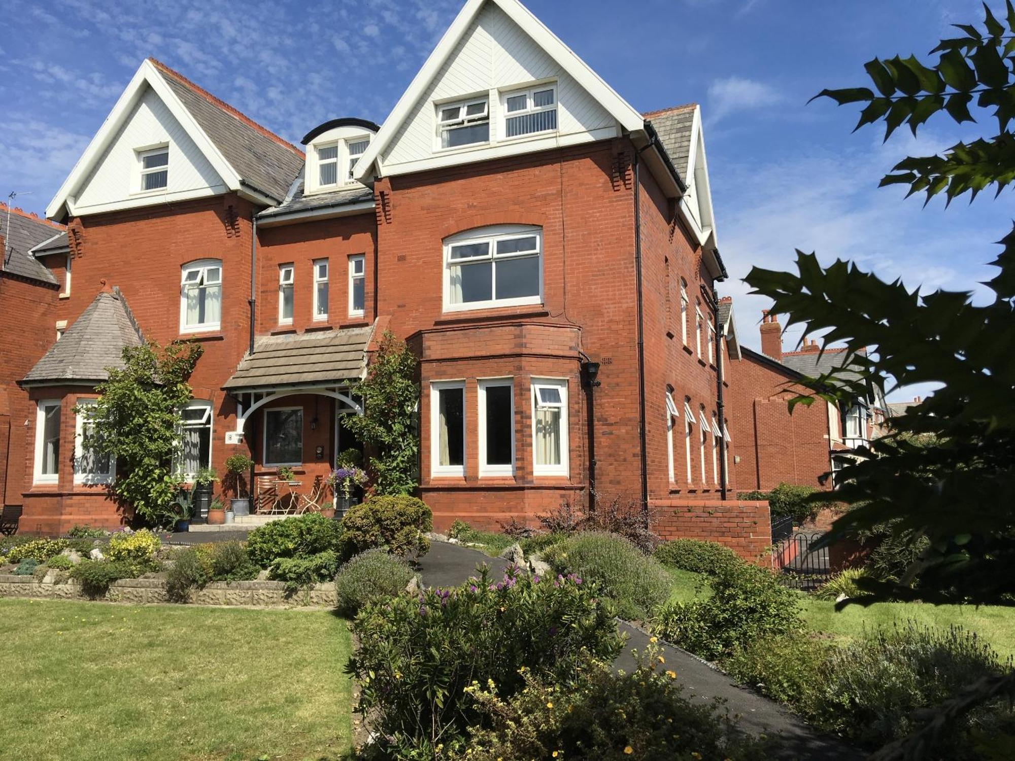 Mode - The Old School House Apartamento Lytham St Annes Exterior foto